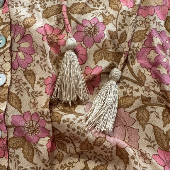 SPELL Love Story Boho Romantic Feminine Short Sleeve Blouse - Picture 7 of 7